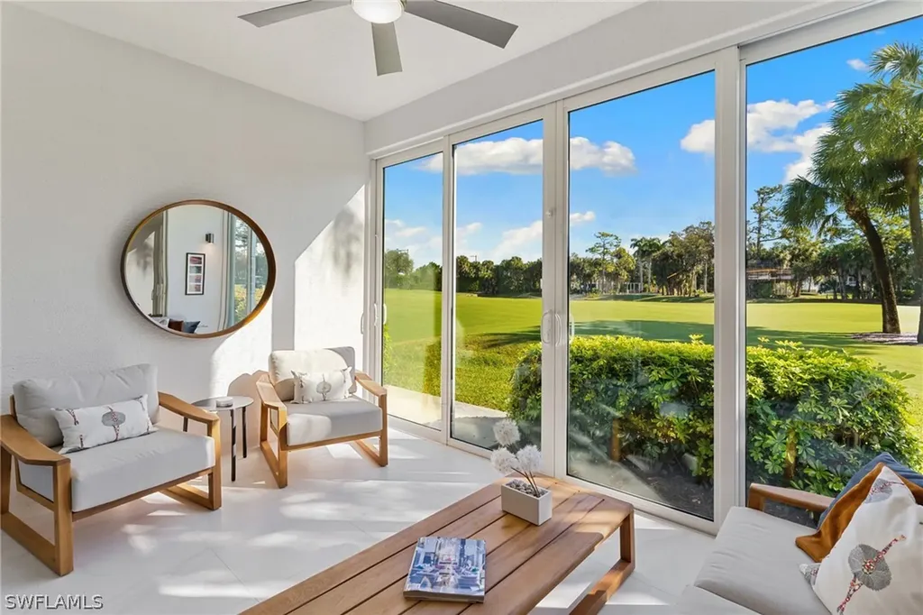 1960 Willow Bend Circle Naples FL 34109