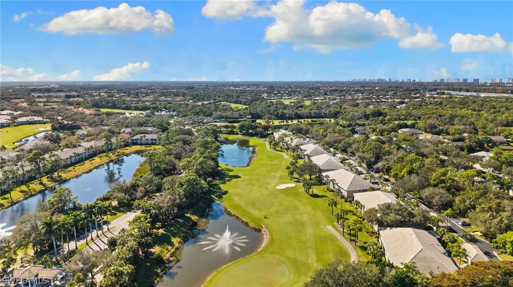 1960 Willow Bend Circle Naples FL 34109