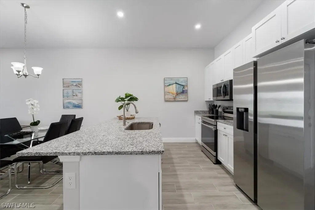 333-335 SW 47th Terrace Cape Coral FL 33914