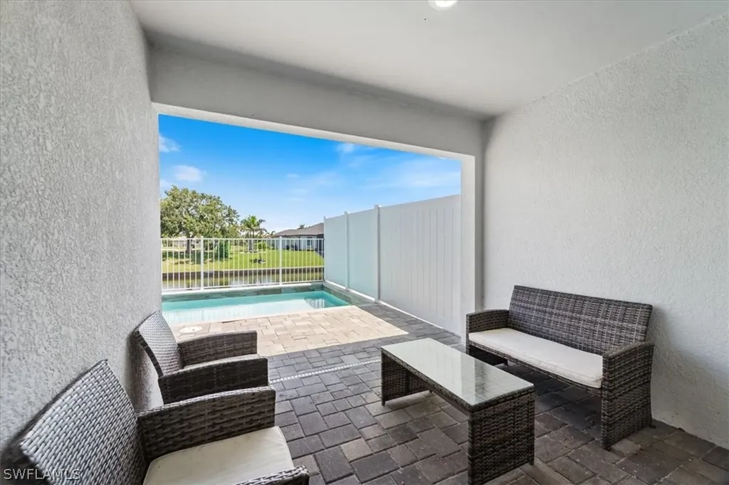 333-335 SW 47th Terrace Cape Coral FL 33914