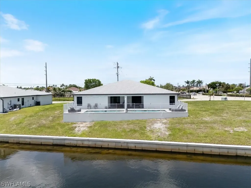 333-335 SW 47th Terrace Cape Coral FL 33914