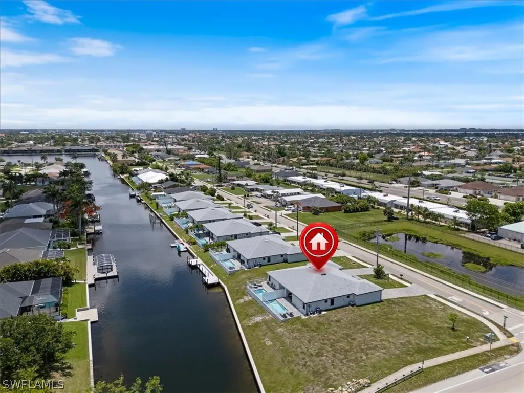 333-335 SW 47th Terrace Cape Coral FL 33914