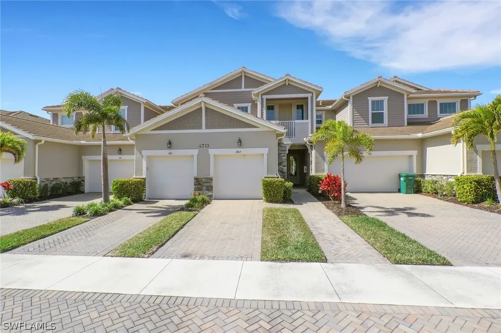 4713 Arboretum Circle Naples FL 34112