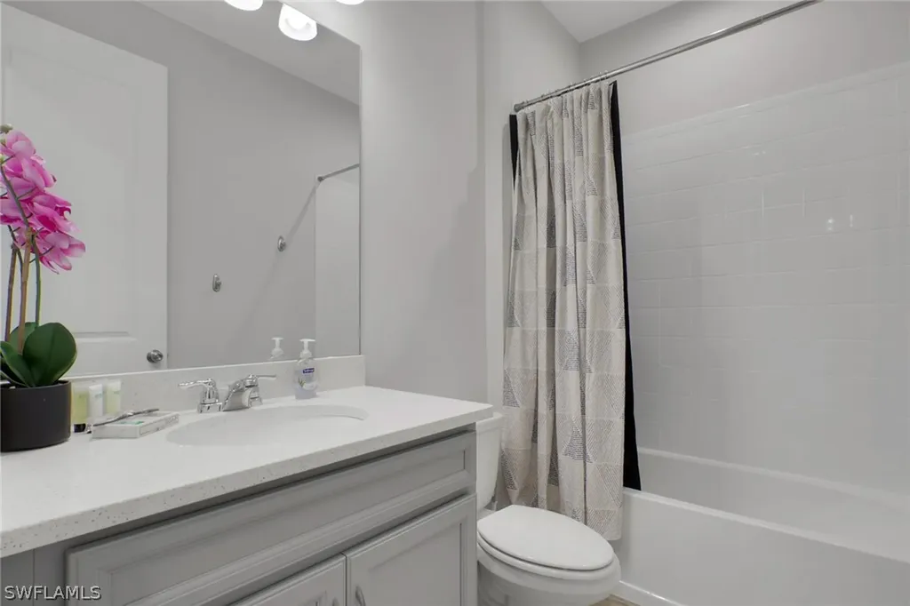 4713 Arboretum Circle Naples FL 34112