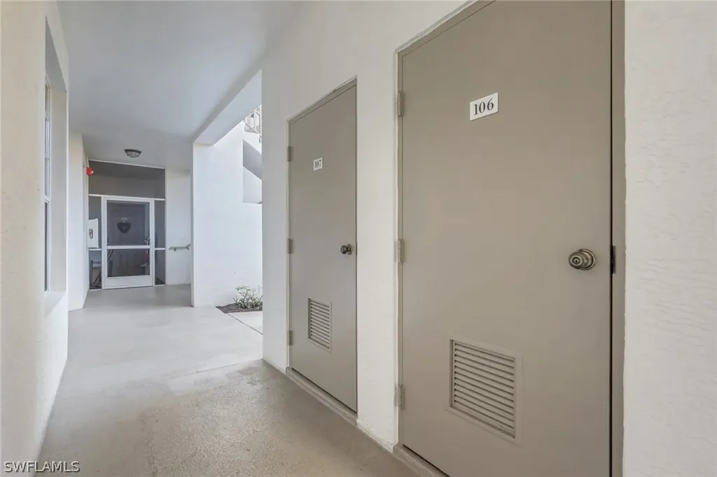8241 Parkstone Place Naples FL 34120