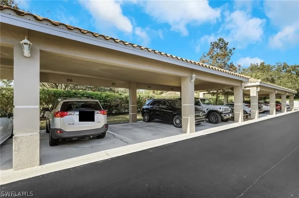 8241 Parkstone Place Naples FL 34120