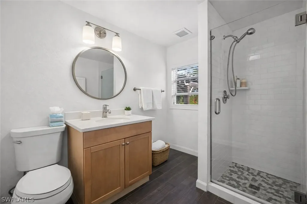 715 10th Street N Naples FL 34102