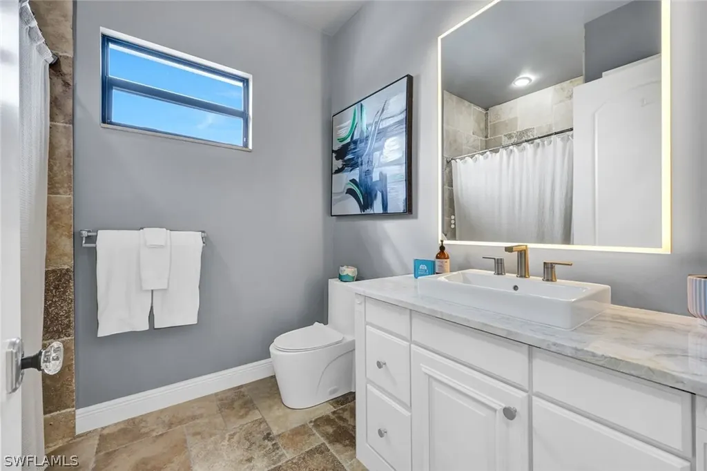 494 Seagull Avenue Naples FL 34108