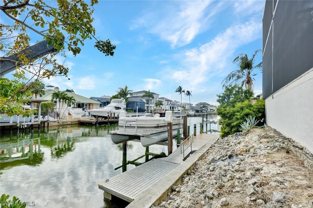 494 Seagull Avenue Naples FL 34108