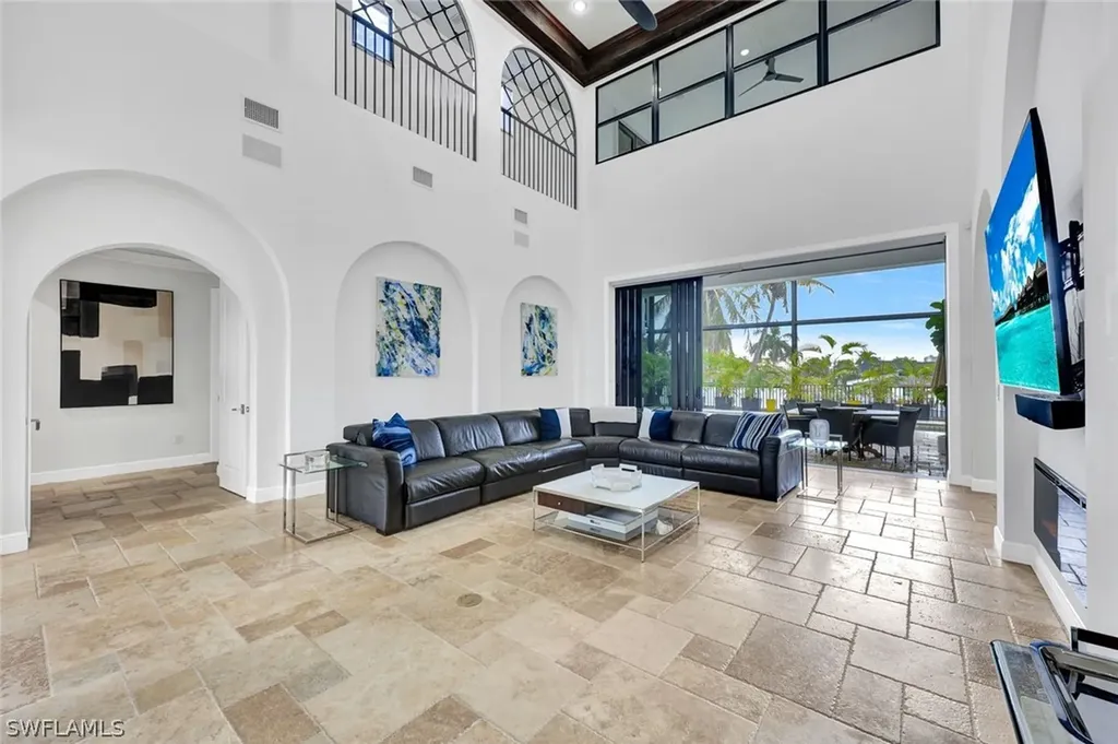494 Seagull Avenue Naples FL 34108