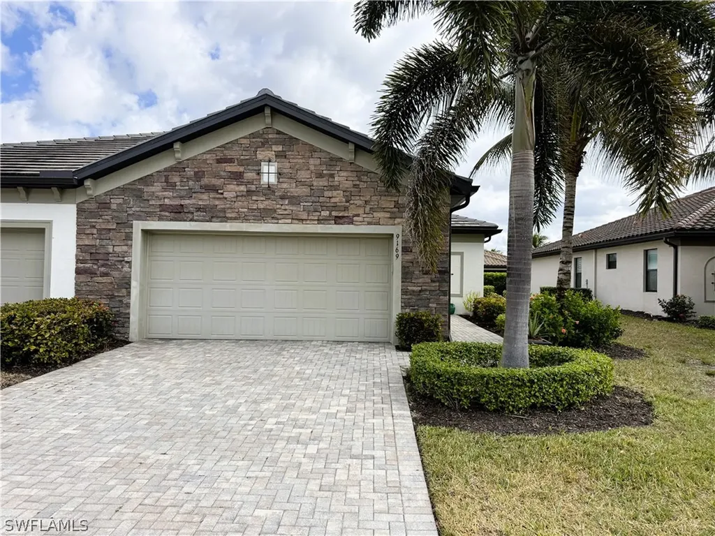9169 Glenforest Drive Naples FL 34120