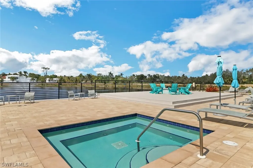 4687 Arboretum Circle Naples FL 34112
