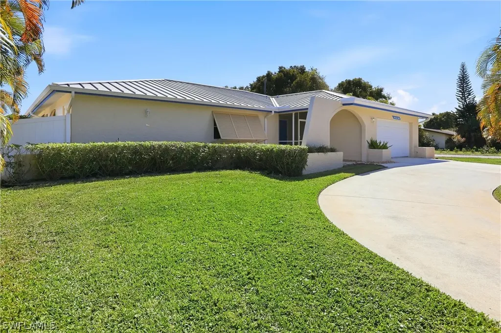 4490 19th Avenue SW Naples FL 34116