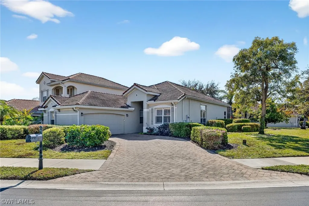 3350 Sandpiper Way Naples FL 34109