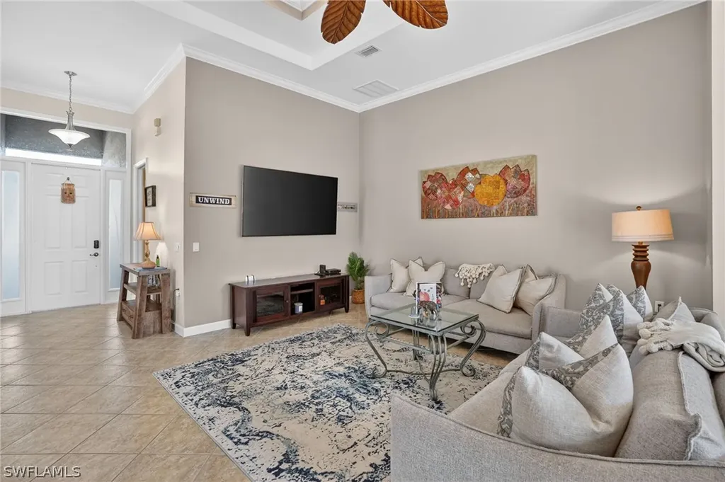 3350 Sandpiper Way Naples FL 34109
