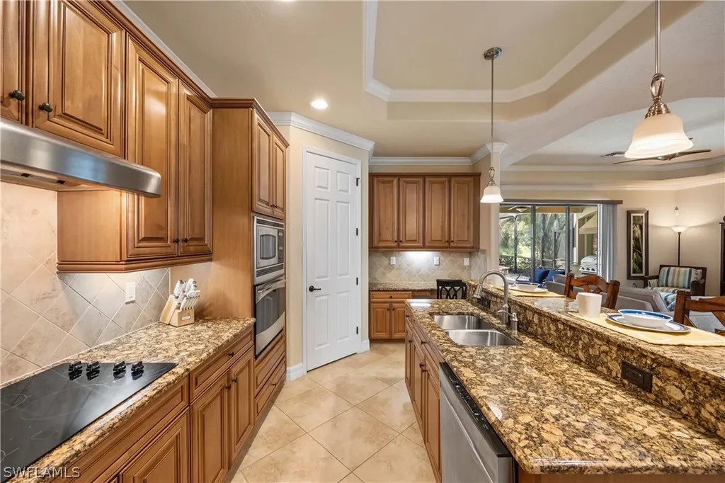 9234 Veneto Place Naples FL 34113