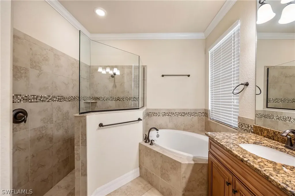 9234 Veneto Place Naples FL 34113