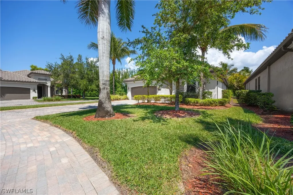 9234 Veneto Place Naples FL 34113
