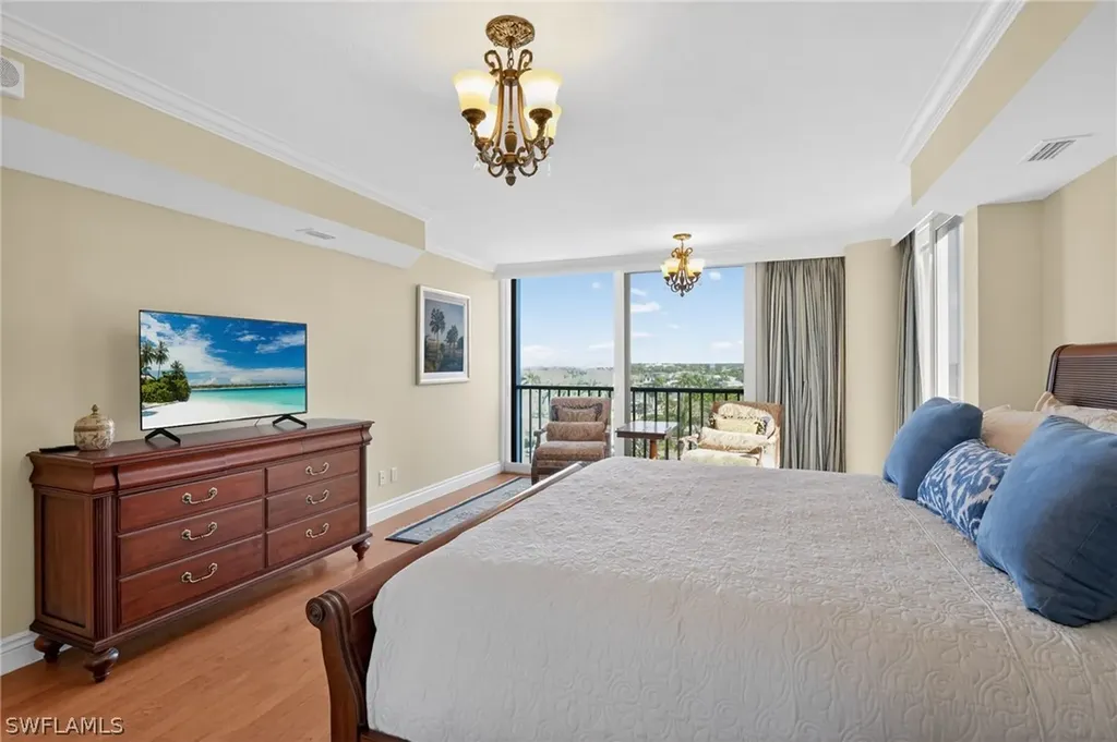 4651 Gulf Shore Boulevard N Naples FL 34103