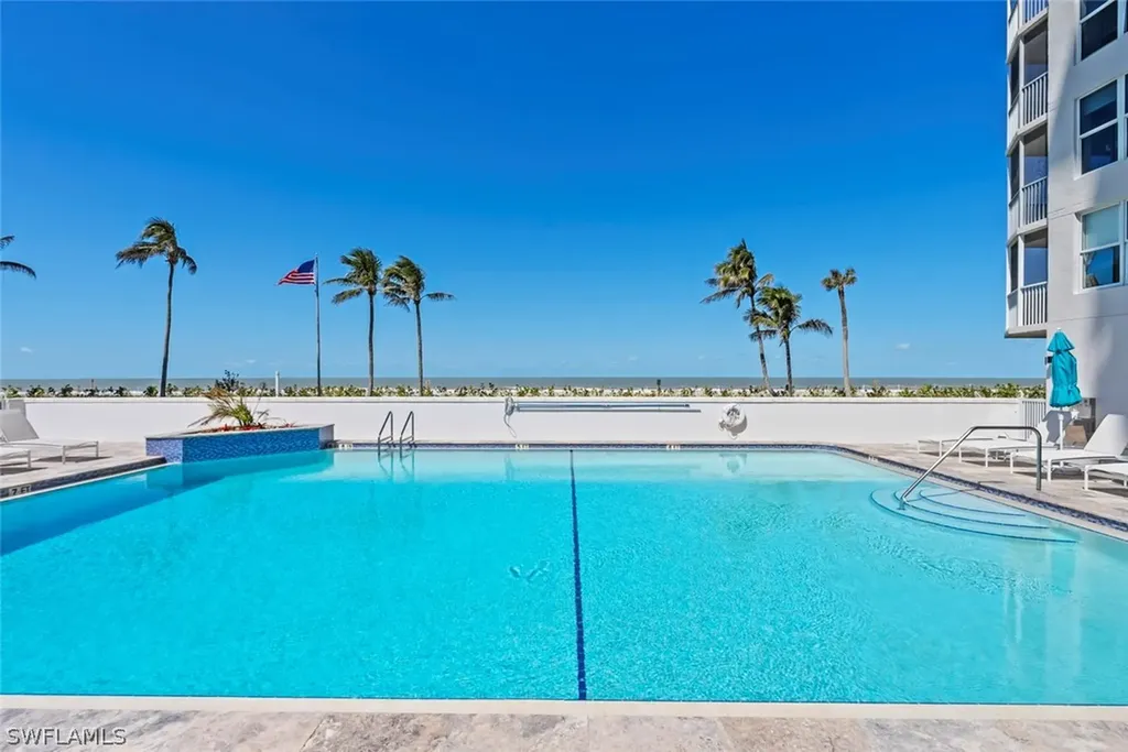10701 Gulf Shore Drive Naples FL 34108