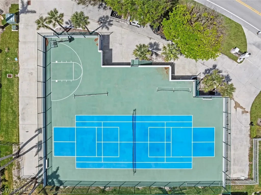 10701 Gulf Shore Drive Naples FL 34108