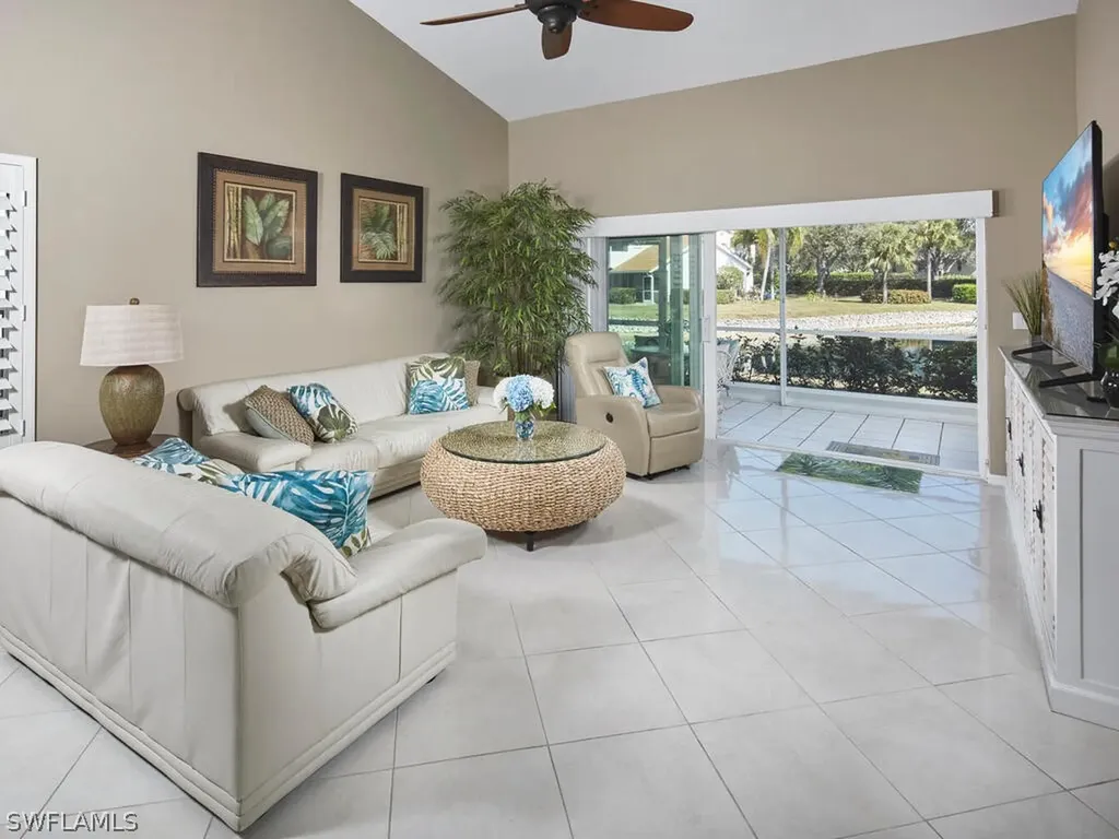 570 Windsor Square Naples FL 34104