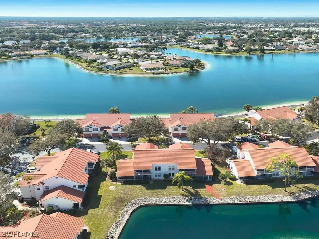 570 Windsor Square Naples FL 34104