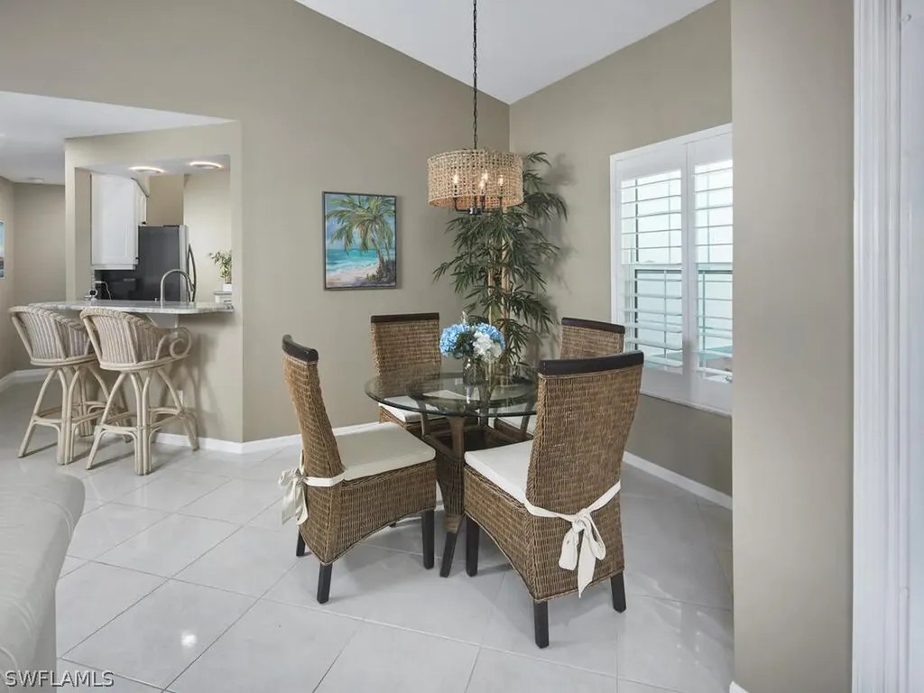 570 Windsor Square Naples FL 34104