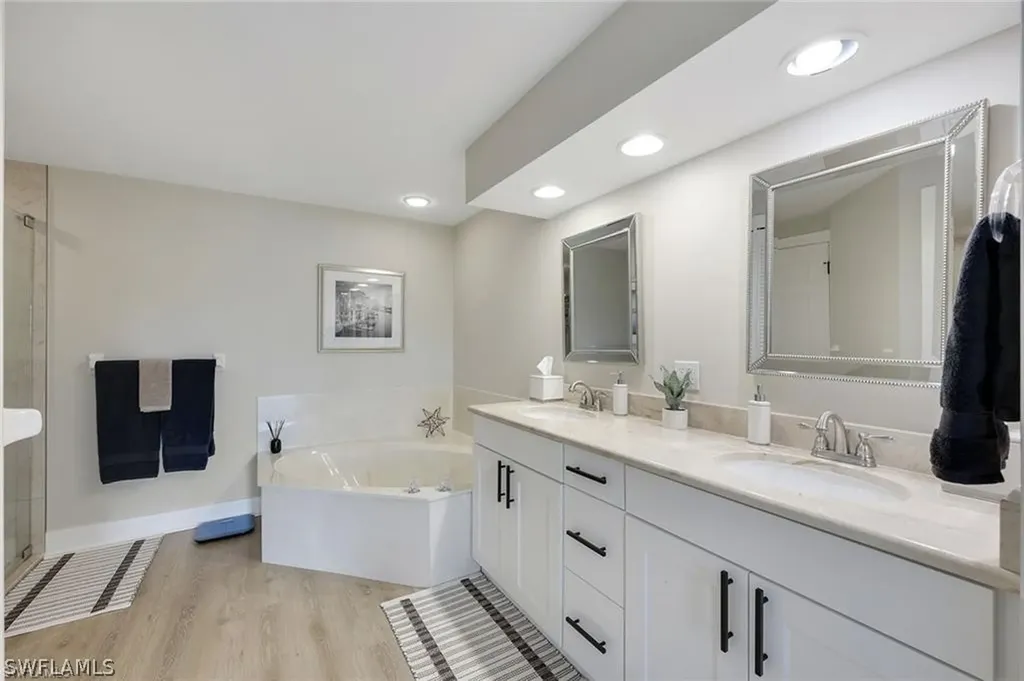 3321 Glen Cairn Court Bonita Springs FL 34134