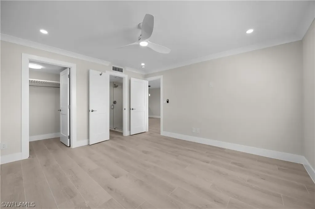 21 High Point Circle E Naples FL 34103