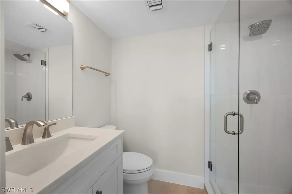 21 High Point Circle E Naples FL 34103