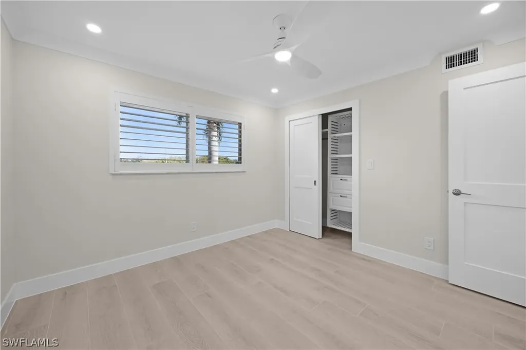 21 High Point Circle E Naples FL 34103