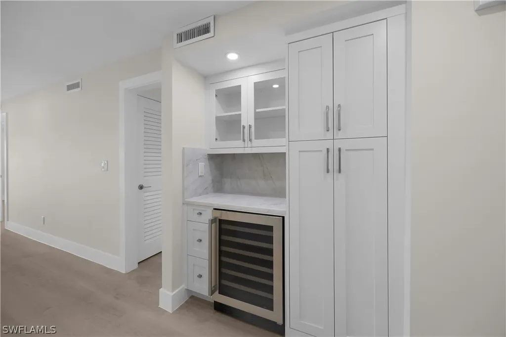 21 High Point Circle E Naples FL 34103