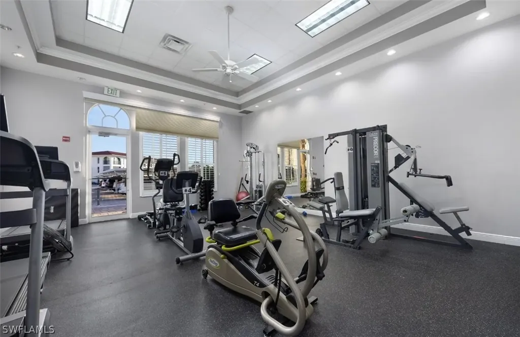 21 High Point Circle E Naples FL 34103