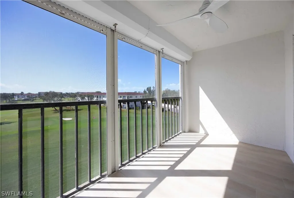 21 High Point Circle E Naples FL 34103
