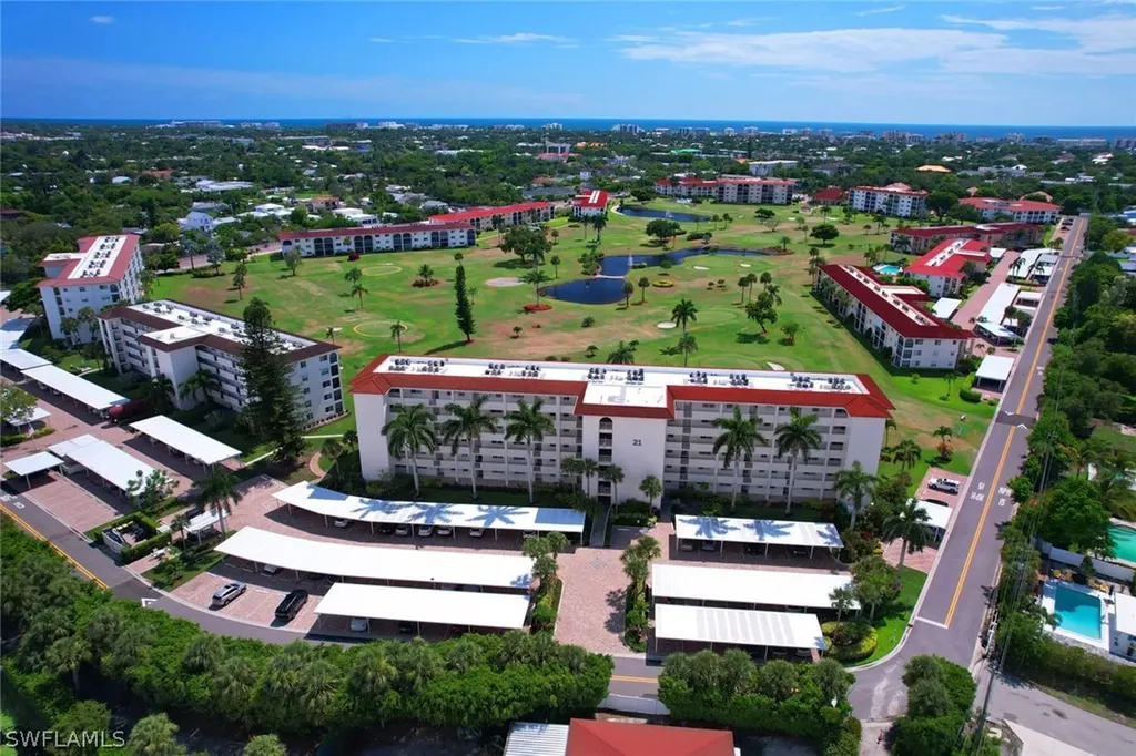 21 High Point Circle E Naples FL 34103