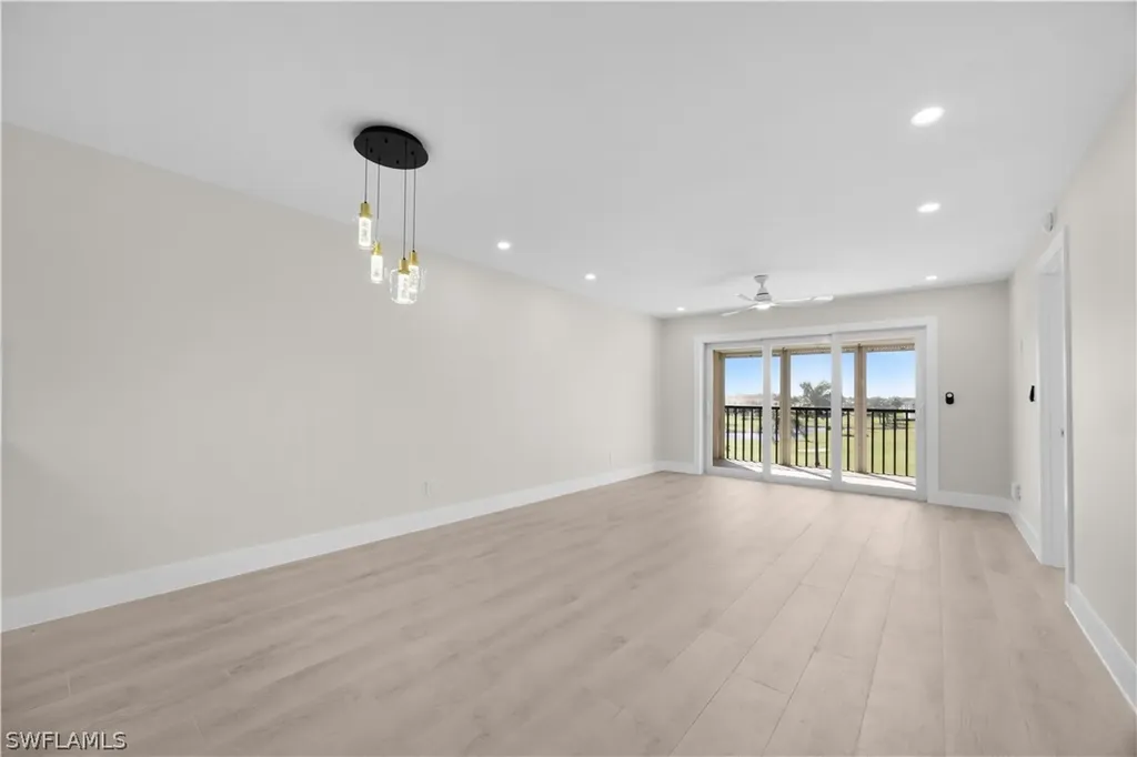 21 High Point Circle E Naples FL 34103