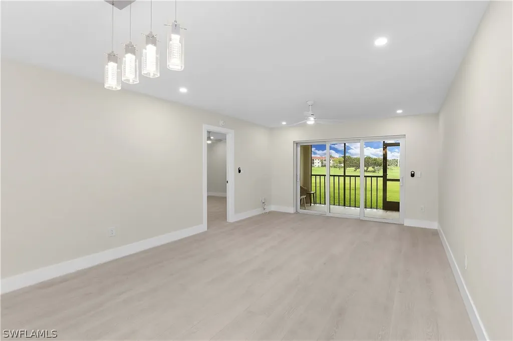 57 High Point Circle W Naples FL 34103
