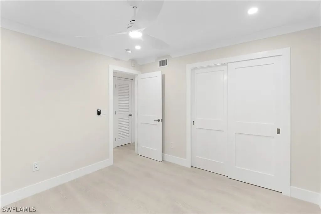 57 High Point Circle W Naples FL 34103
