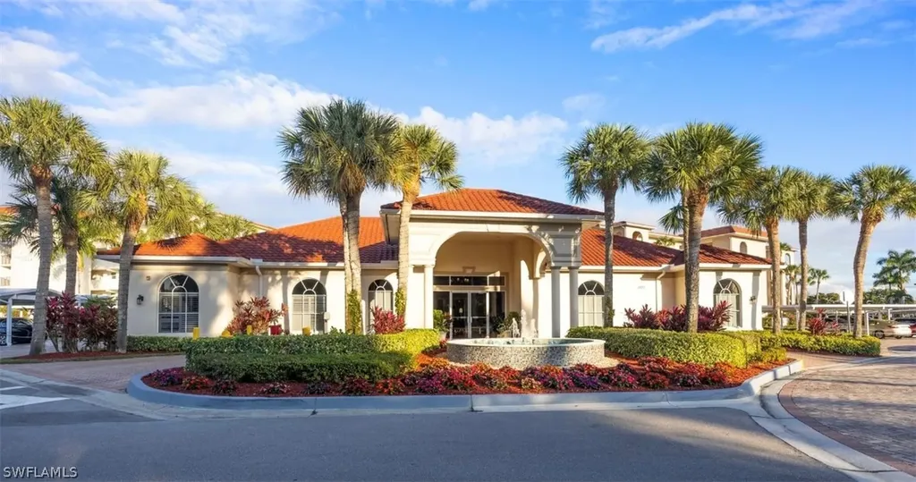 57 High Point Circle W Naples FL 34103