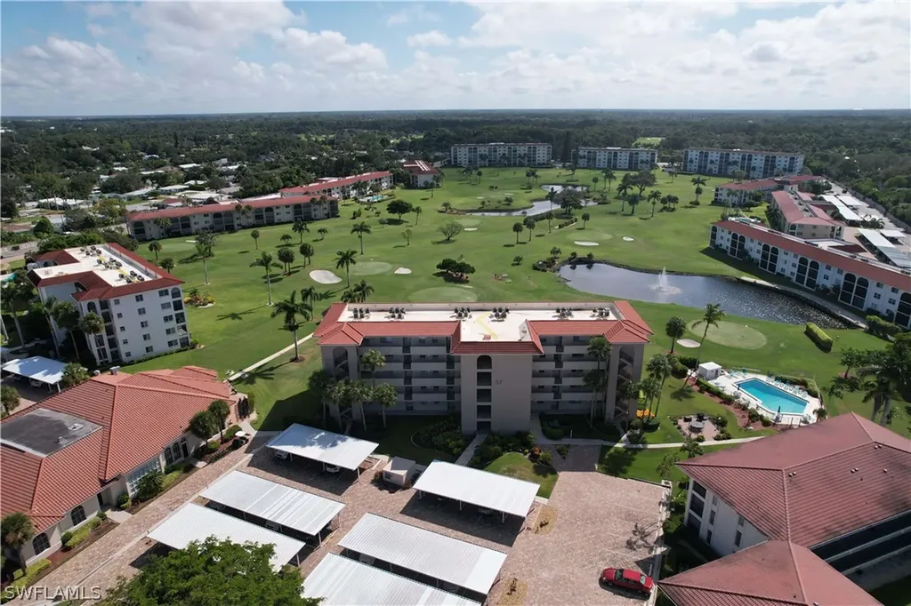 57 High Point Circle W Naples FL 34103