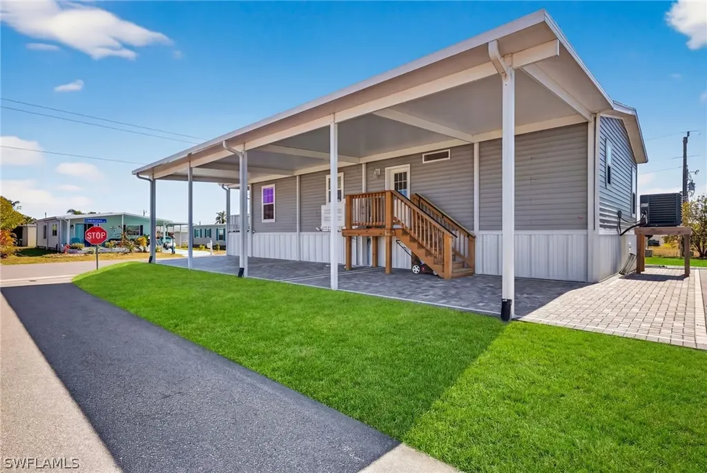 14729 Constitution Way North Fort Myers FL 33917