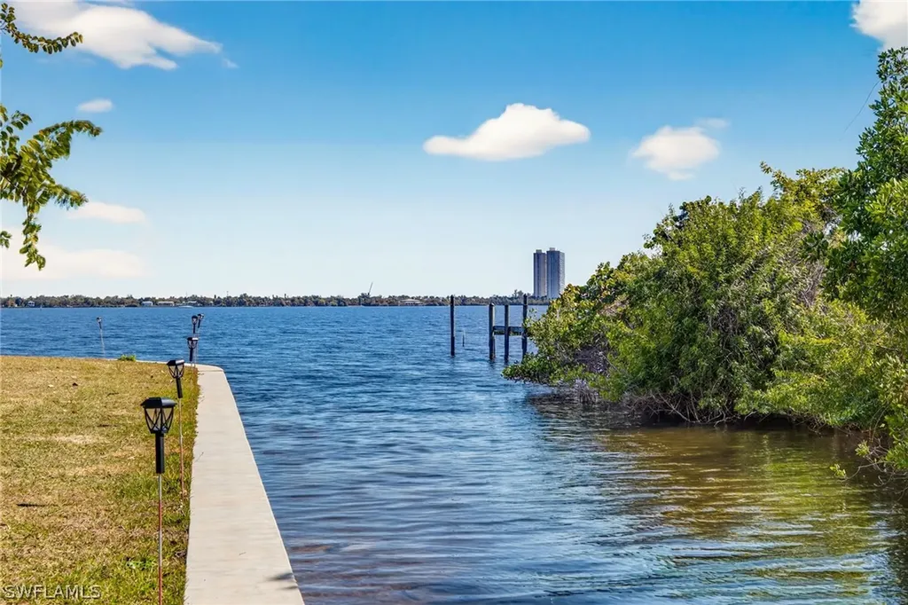 14729 Constitution Way North Fort Myers FL 33917