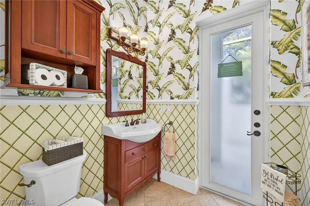 268 Cheshire Way Naples FL 34110