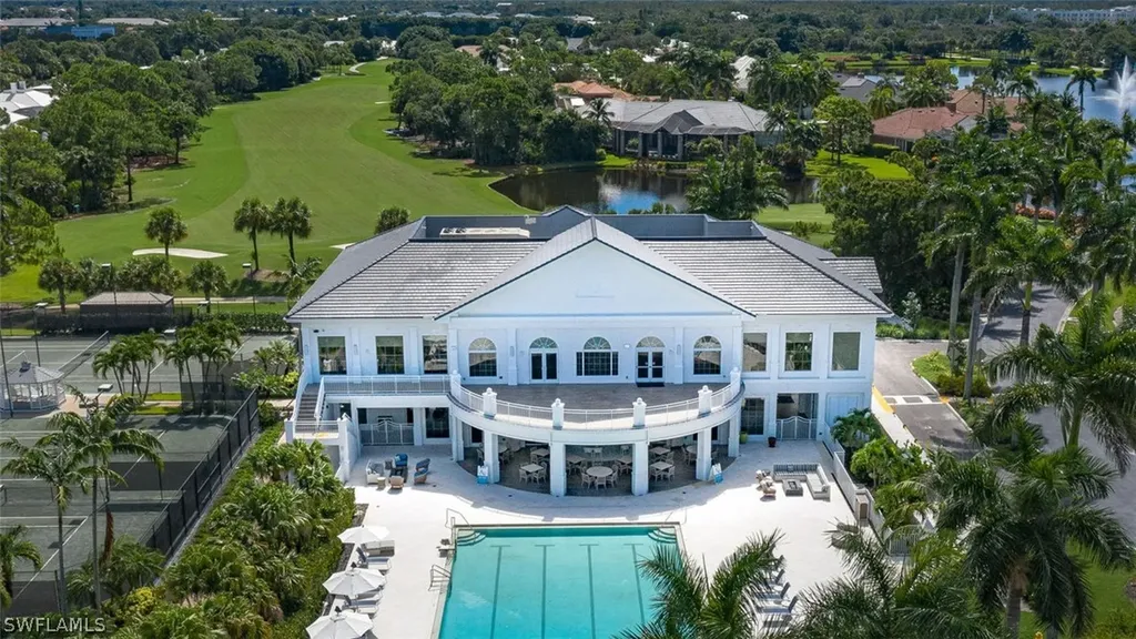 268 Cheshire Way Naples FL 34110