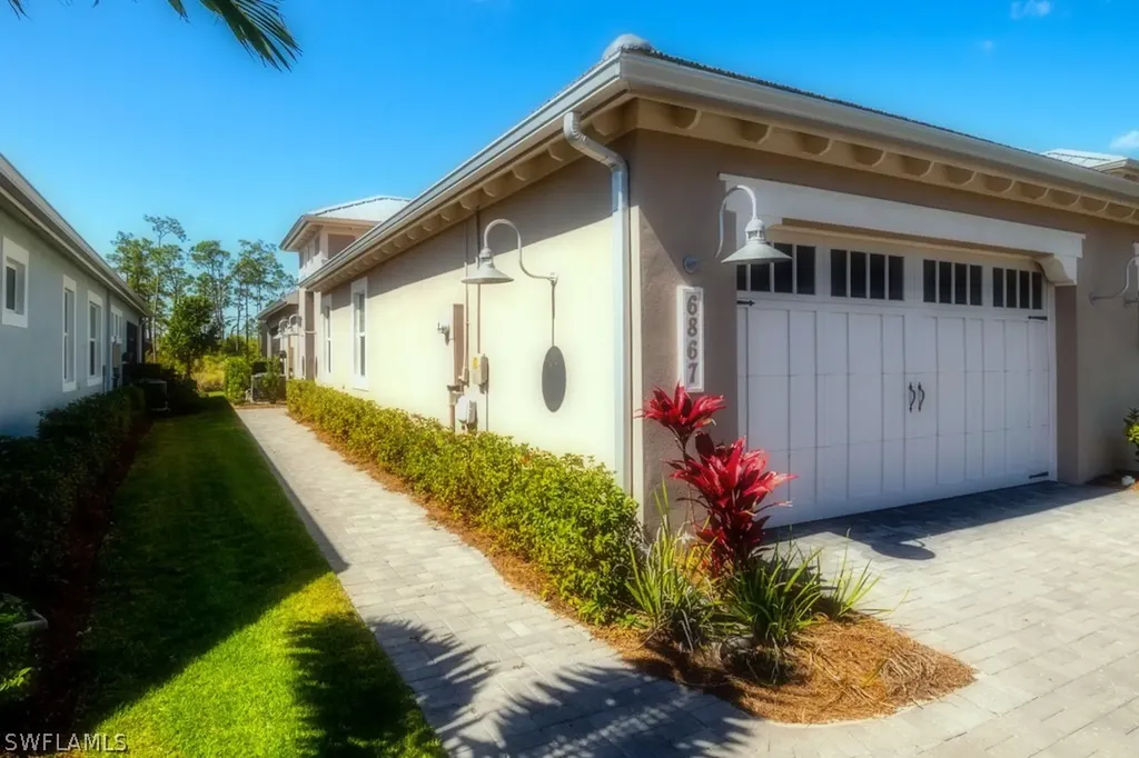 6867 Saona Court Naples FL 34113