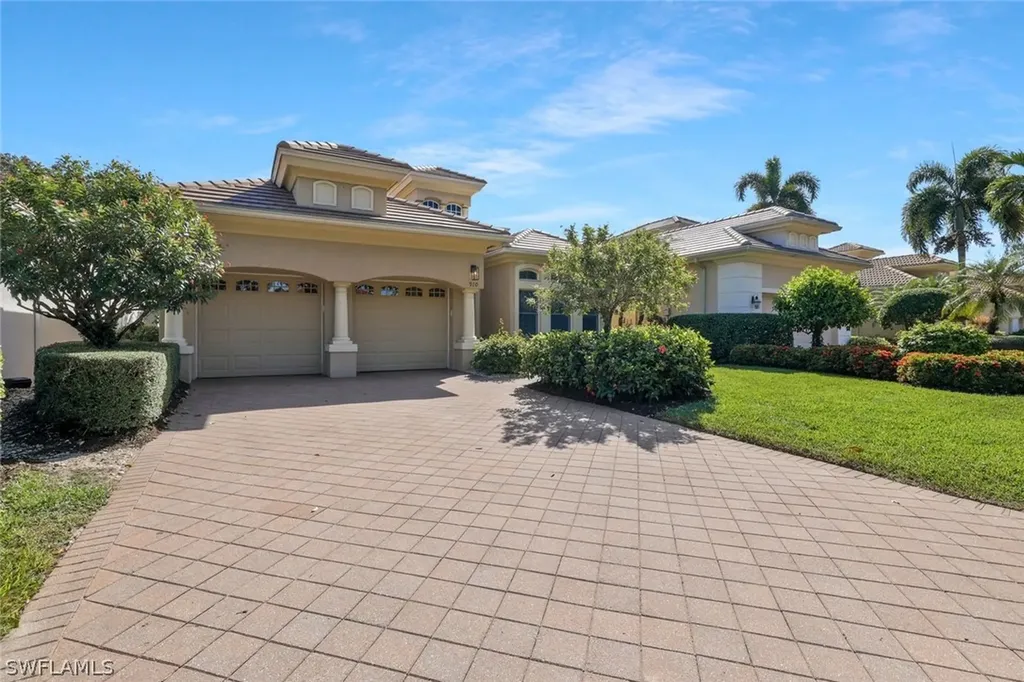 910 Villa Florenza Drive Naples FL 34119