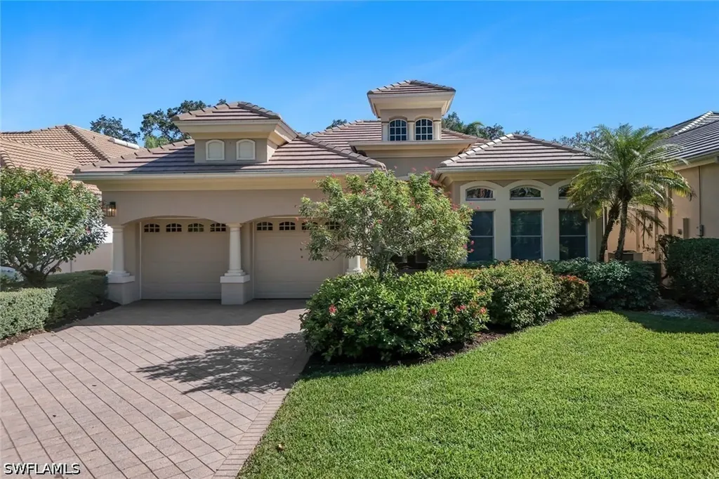 910 Villa Florenza Drive Naples FL 34119
