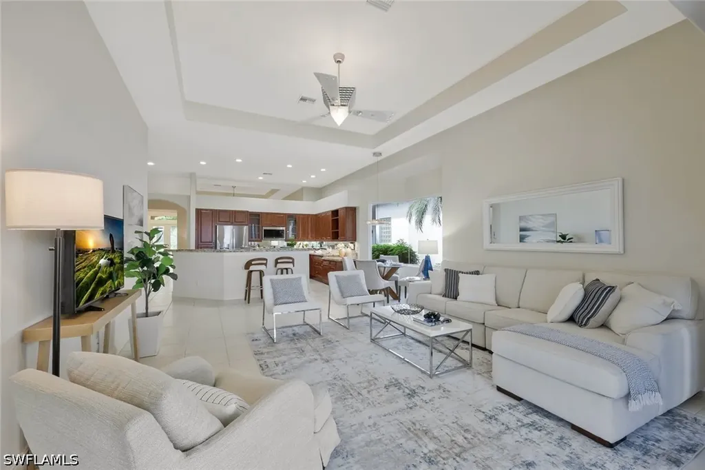 910 Villa Florenza Drive Naples FL 34119
