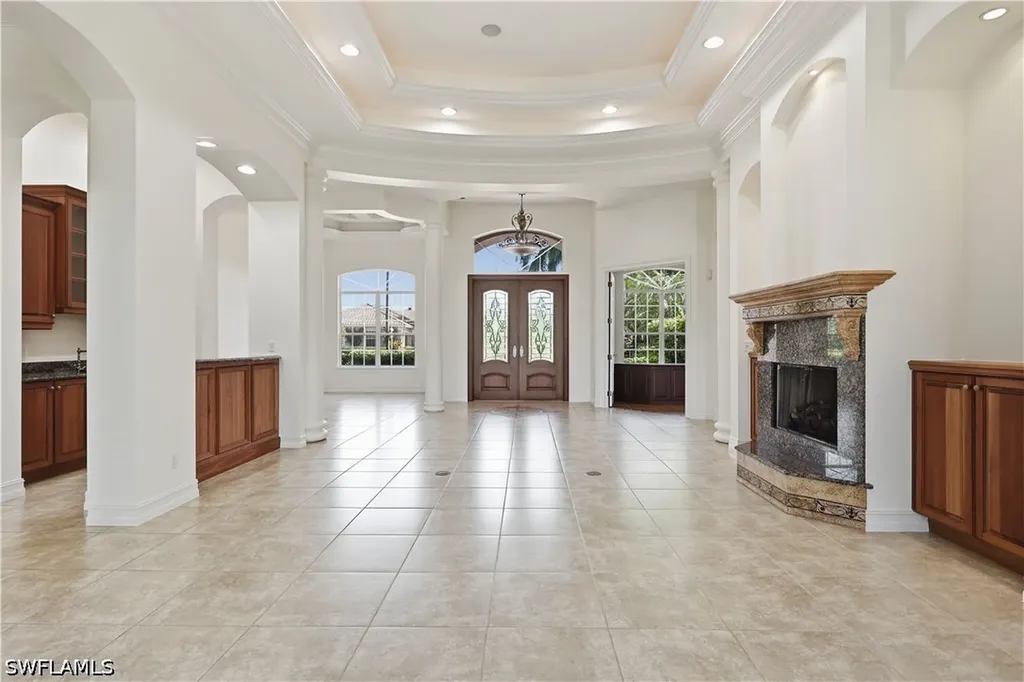 1687 Persimmon Drive Naples FL 34109
